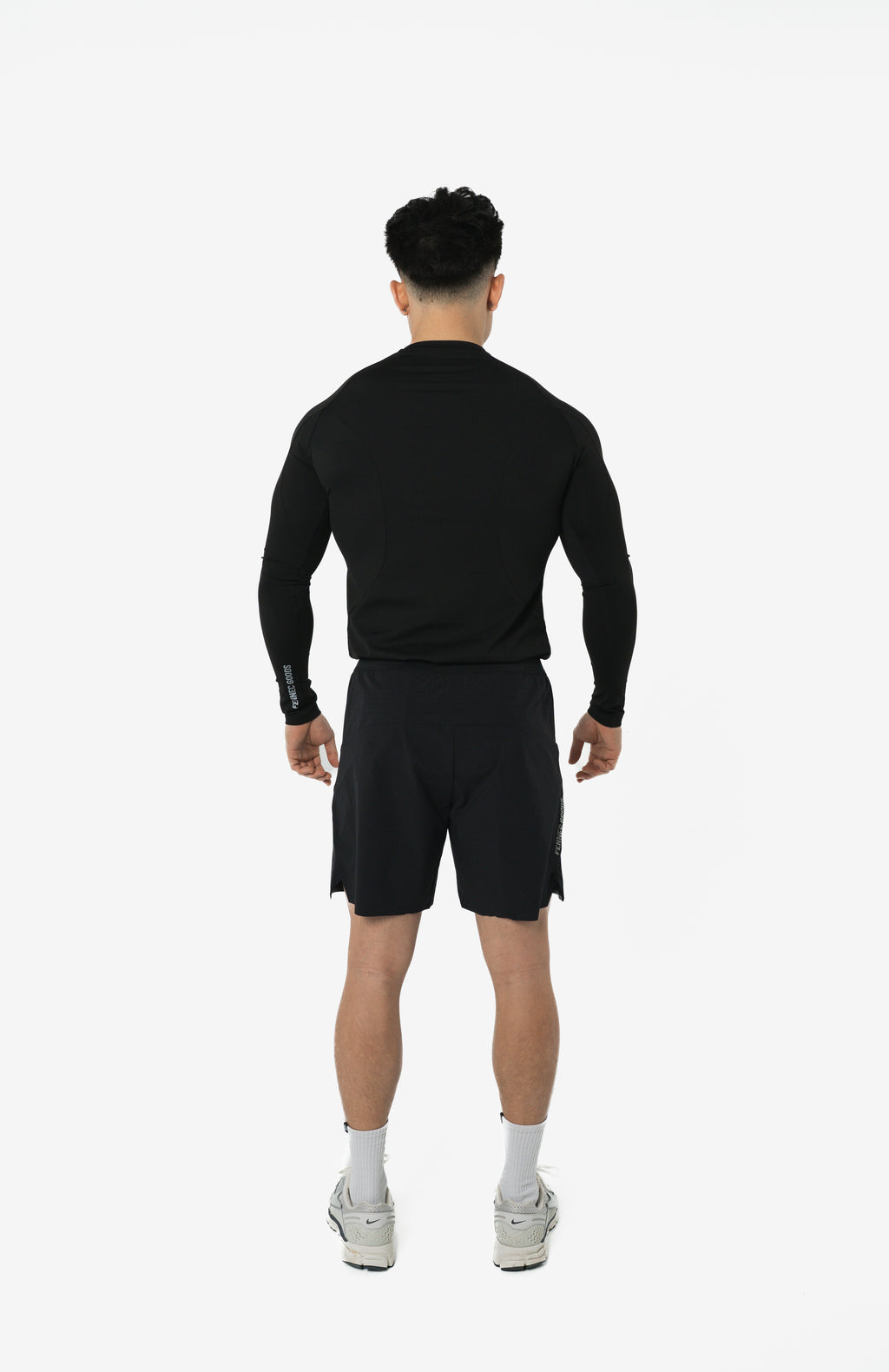 HEAVYWEIGHT LONG SLEEVE COMPRESSION TOP - SHADOW BLACK