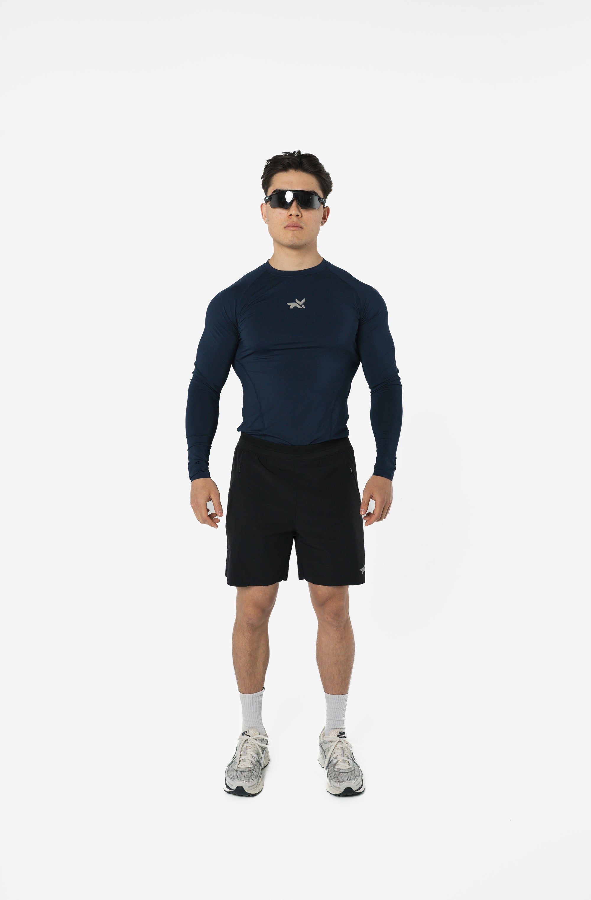 LIGHTWEIGHT LONG SLEEVE COMPRESSION TOP - SHADOW NAVY