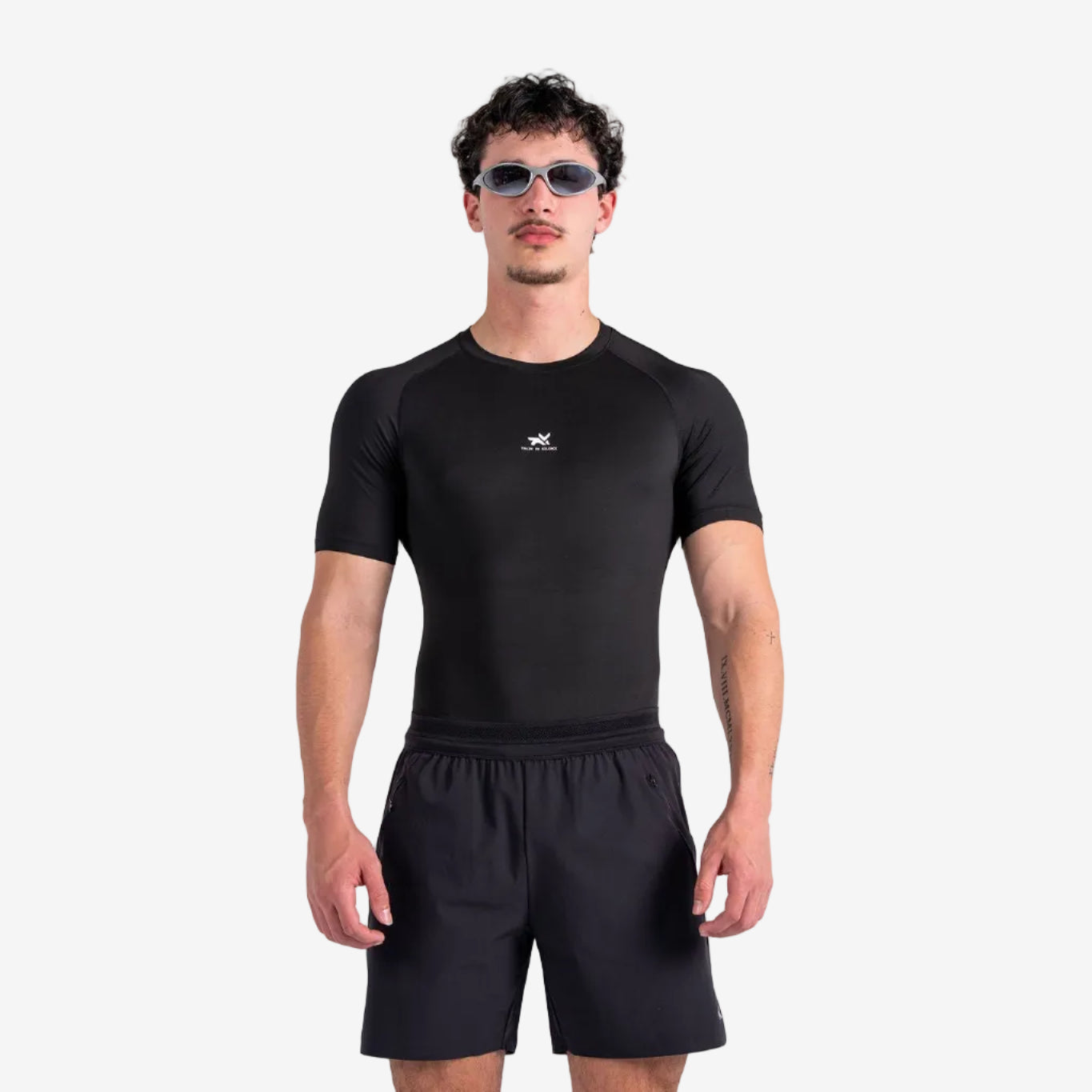 SHORT ARM COMPRESSION TOP - BLACK