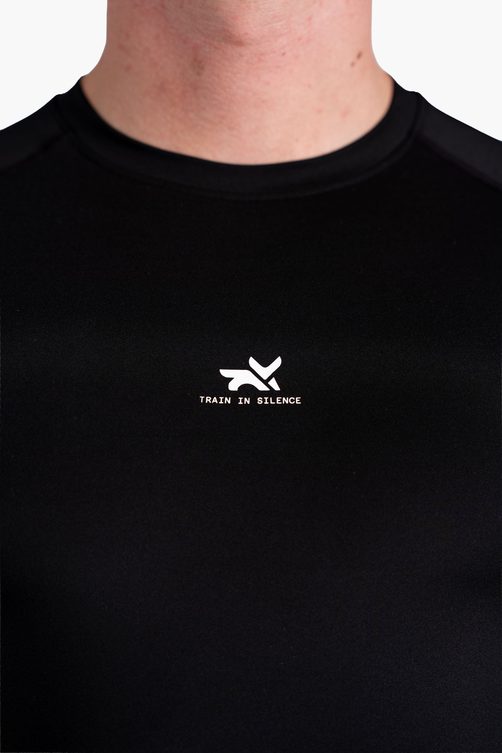 SHORT ARM COMPRESSION TOP - BLACK