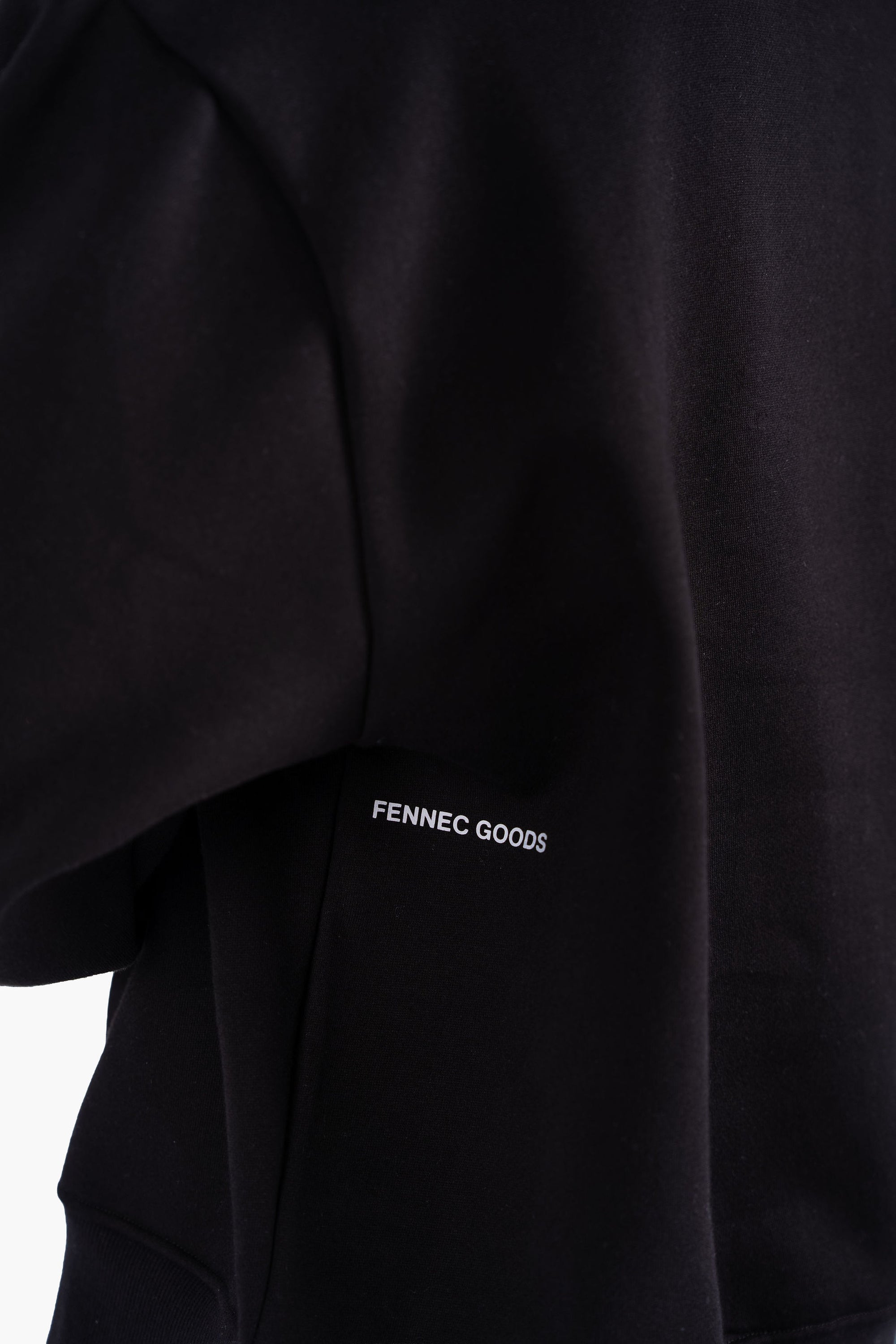 OVERSIZED SWEATSHIRT - BLACK