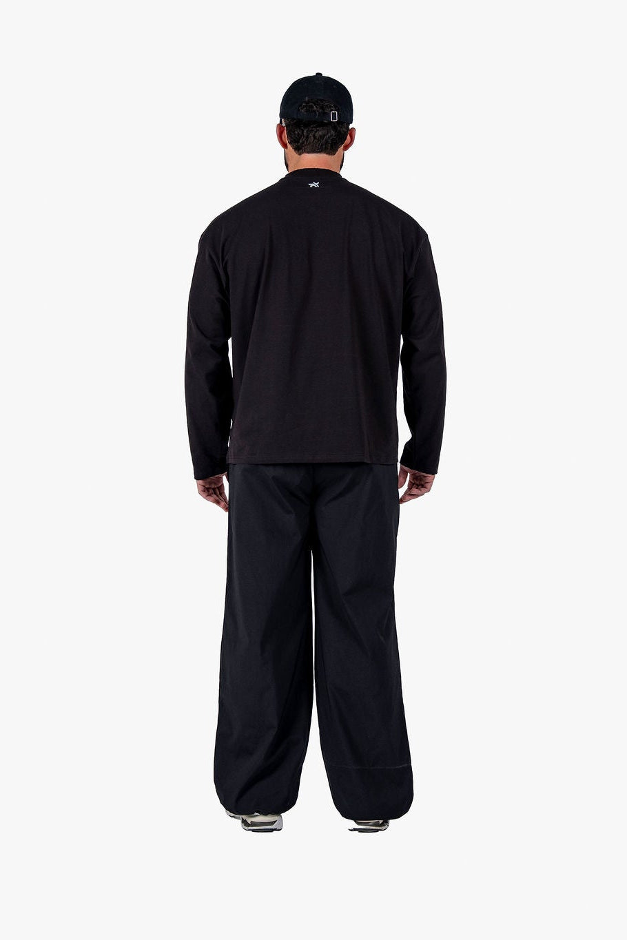 OVERSIZED TRACK PANTS