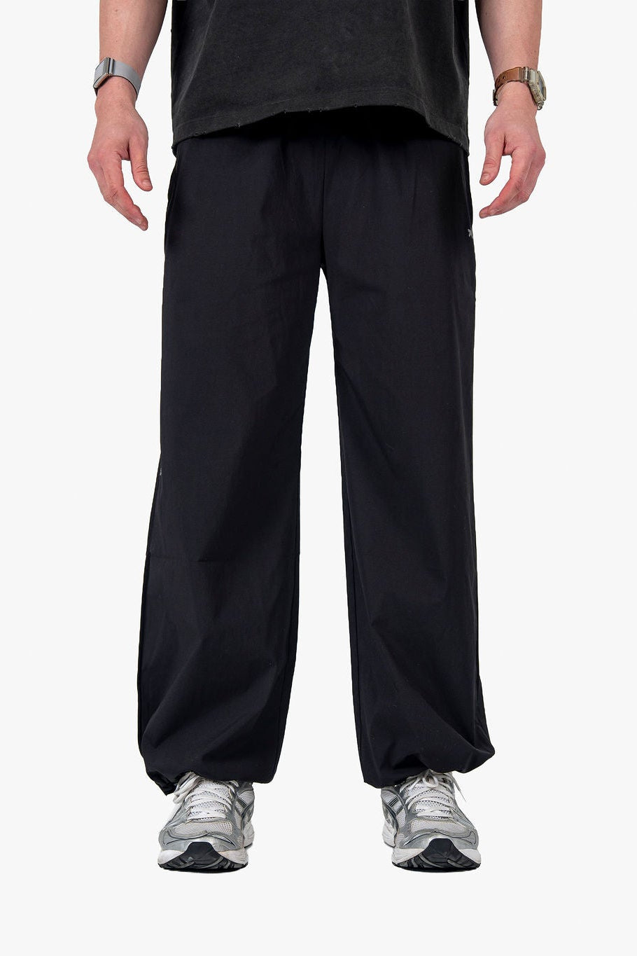 OVERSIZED TRACK PANTS