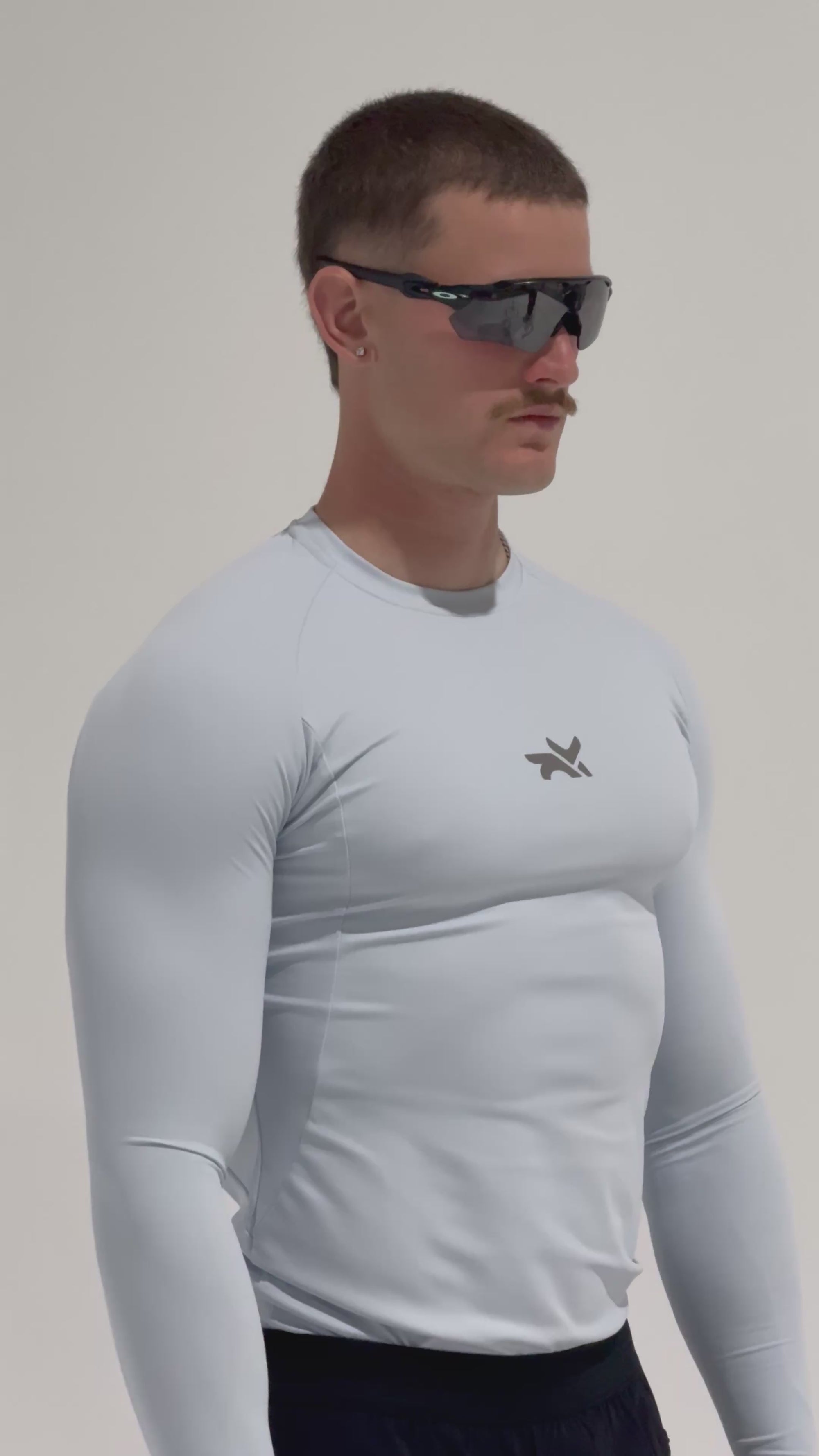 HEAVYWEIGHT LONG SLEEVE COMPRESSION TOP - GLACIER BLUE